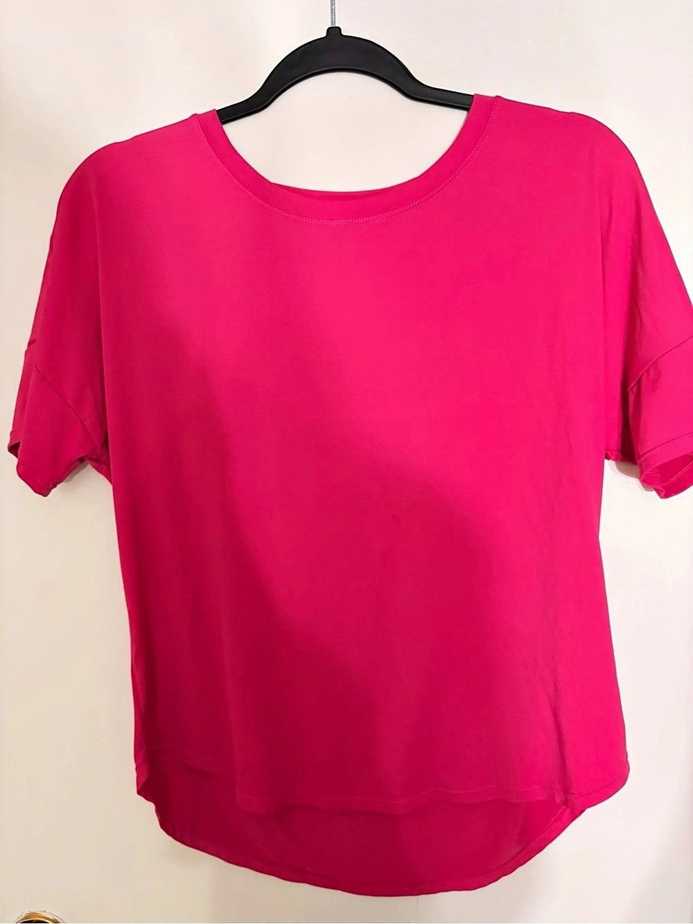 Kodyan Short Sleeve Top in Pink Like New